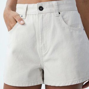 Cotton On Women's High Mom Denim Shorts Soft Taupe Finished NEW